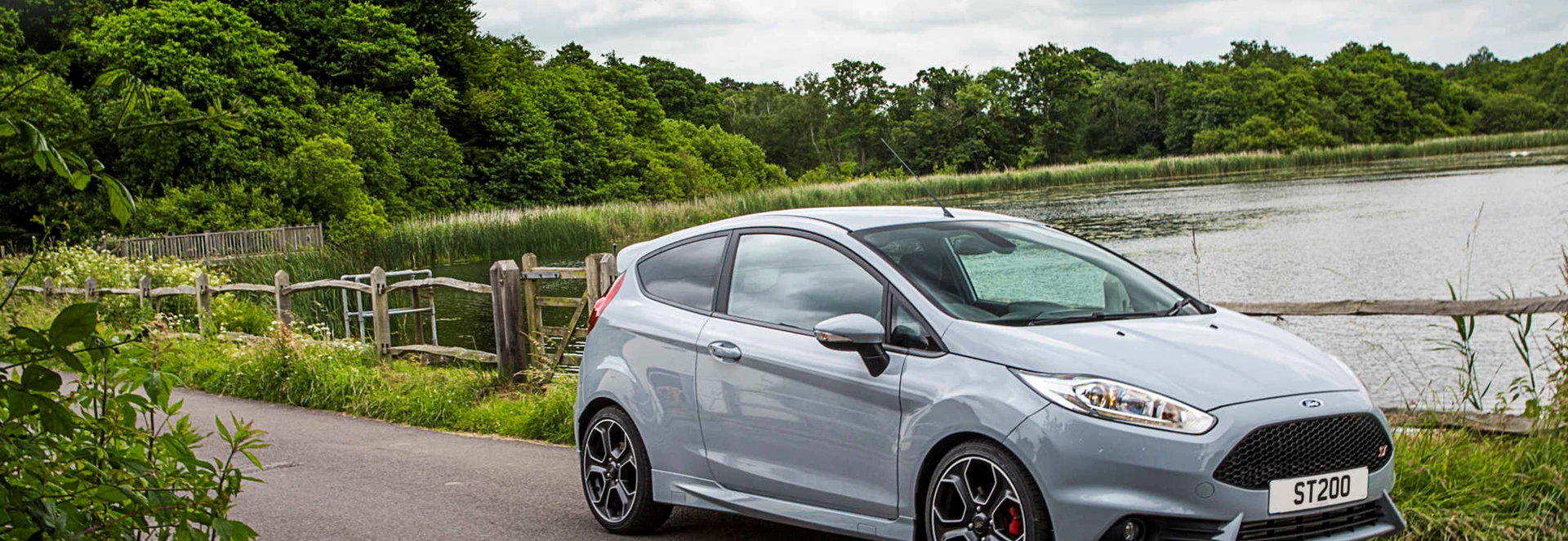 Ford Fiesta ST200 review 